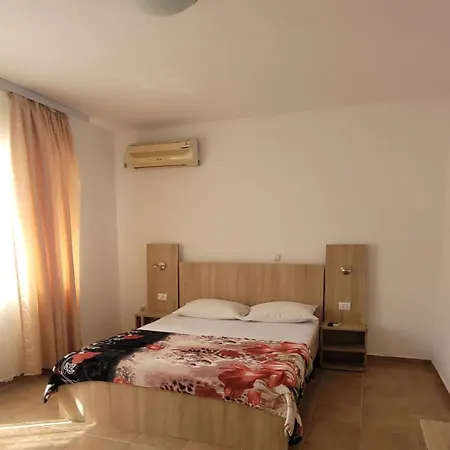 Casa Silvia * Costinești